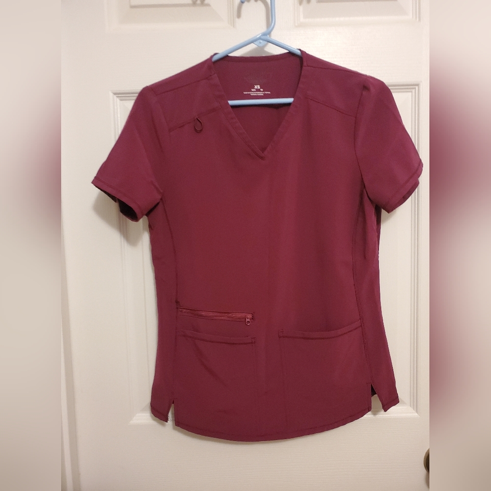 XS Scrub top